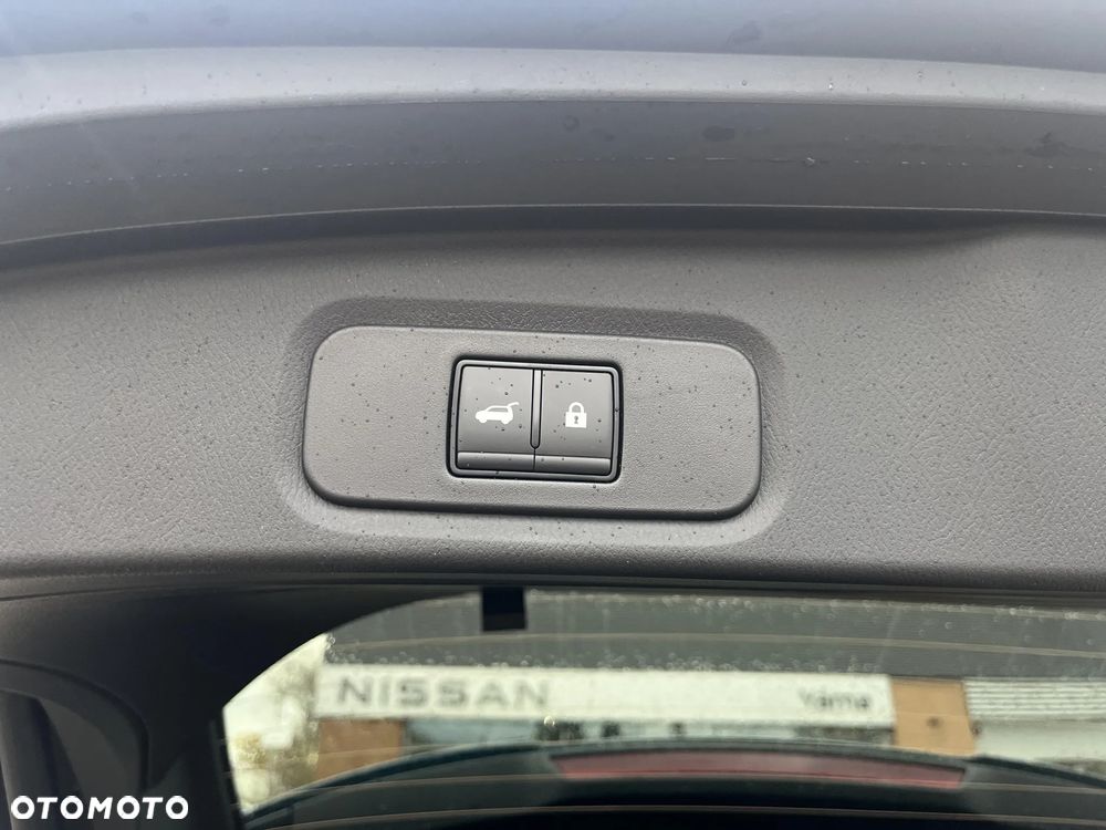 Nissan Qashqai 1.3 DIG-T mHEV N-Connecta Xtronic - 35