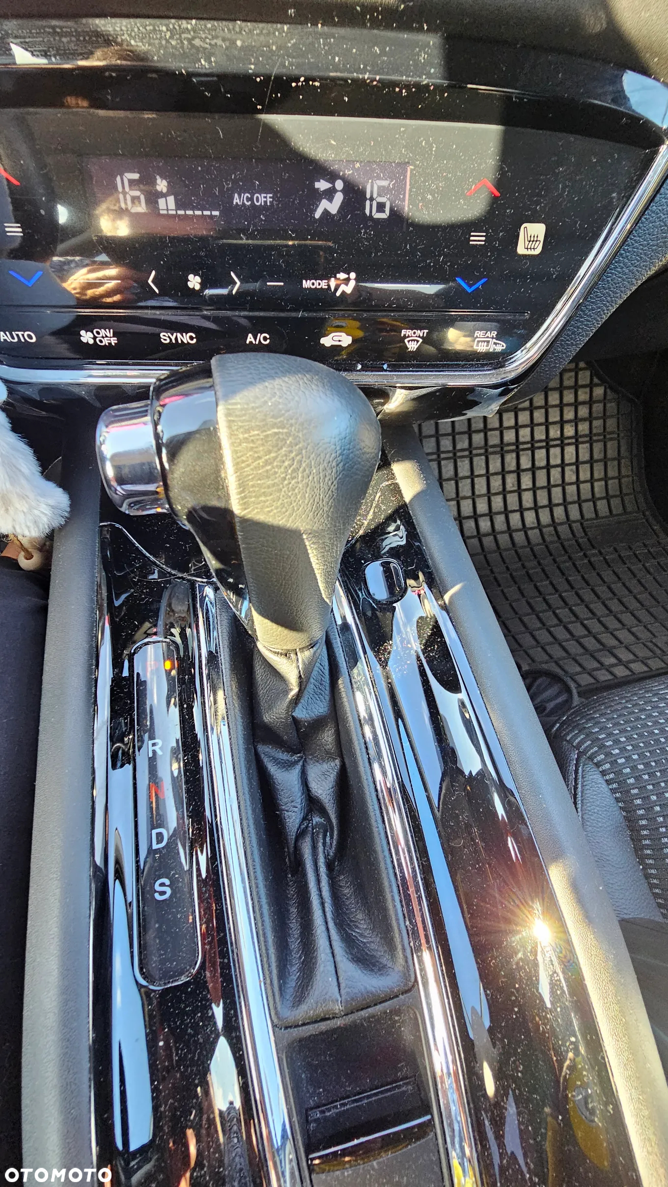 Honda HR-V 1.5 Executive (ADAS) CVT - 19
