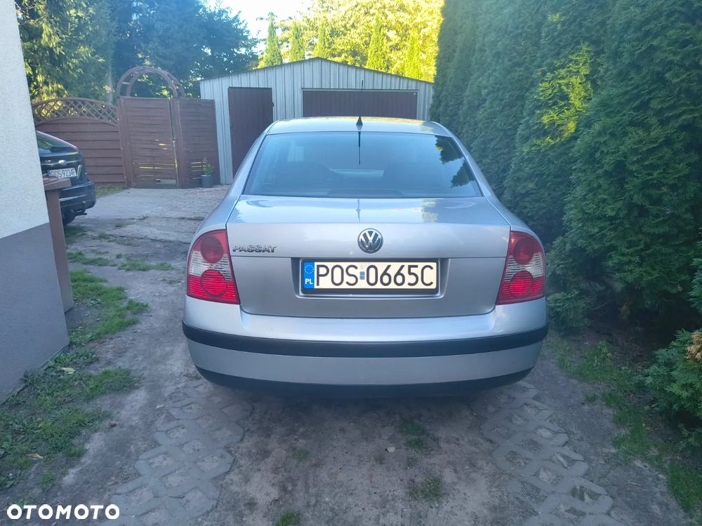Volkswagen Passat 1.6 Basis - 6