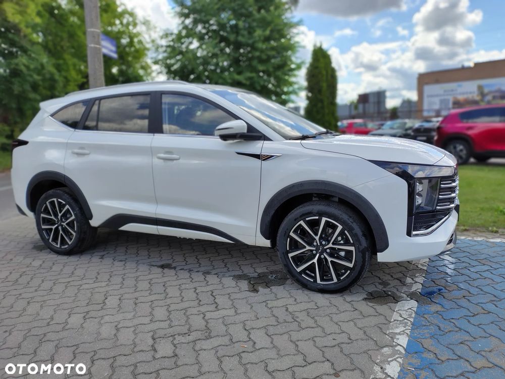 Jac JS8