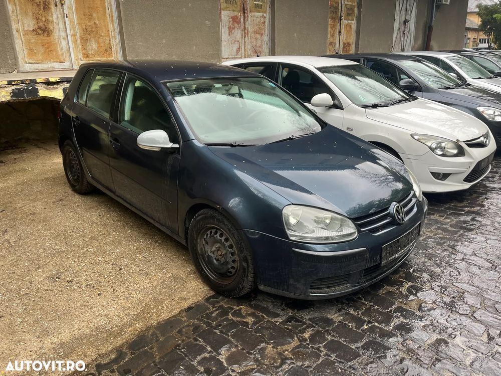 Dezmembrez VW Volkswagen Golf 5 2005 1,6 FSI benzina BAG albastru cutie 6+1 GVV - 7