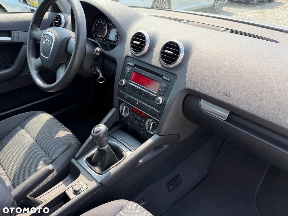 Audi A3 Sportback 1.6 Attraction - 40
