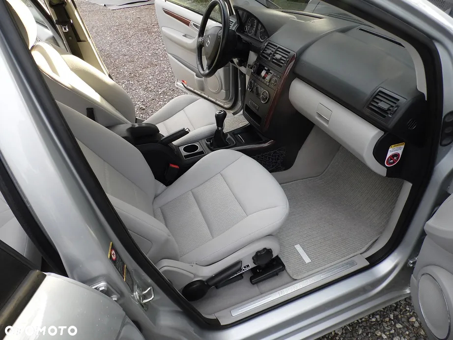 Mercedes-Benz Klasa A 170 Elegance - 15