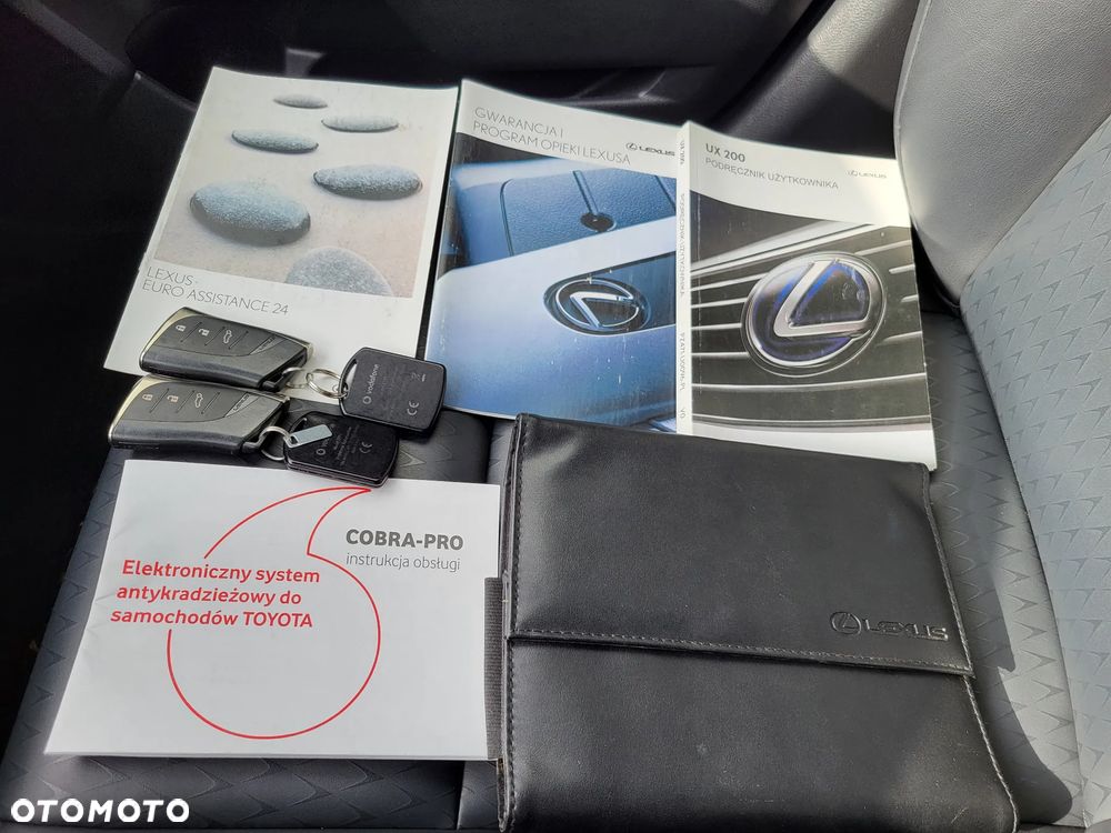 Lexus UX 200 GPF Business 2WD - 24