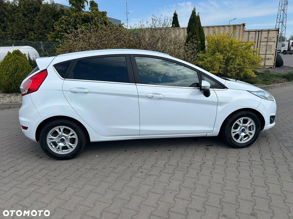 Ford Fiesta 1.5 TDCi Titanium - 6