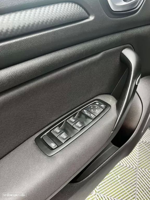 Renault Mégane Sport Tourer 1.5 Blue dCi Limited - 10