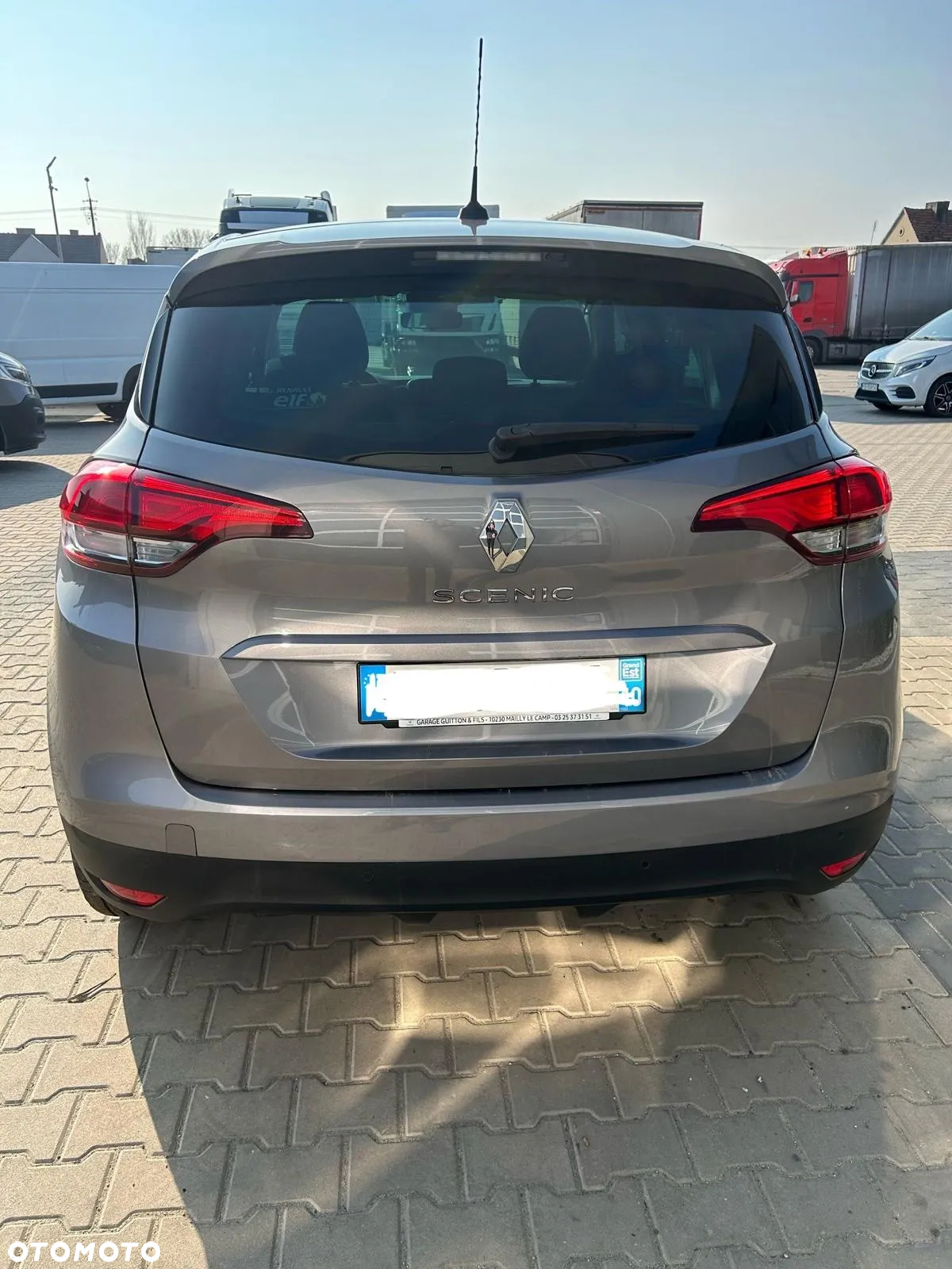 Renault Scenic BLUE dCi 120 EDC LIMITED - 6