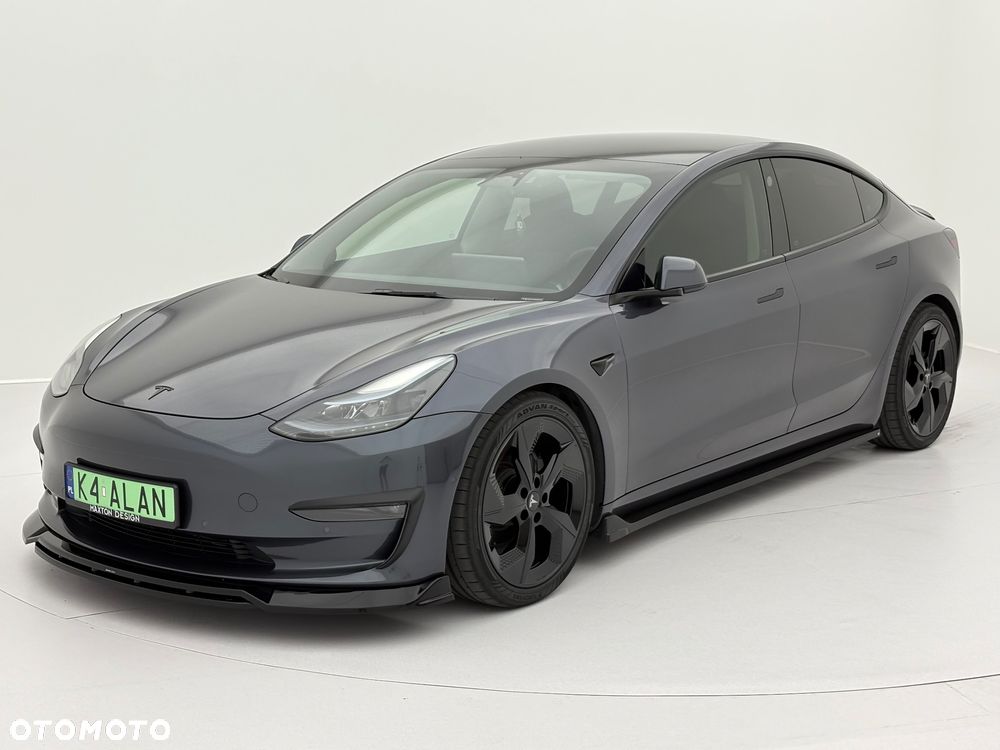 Tesla Model 3 - 5