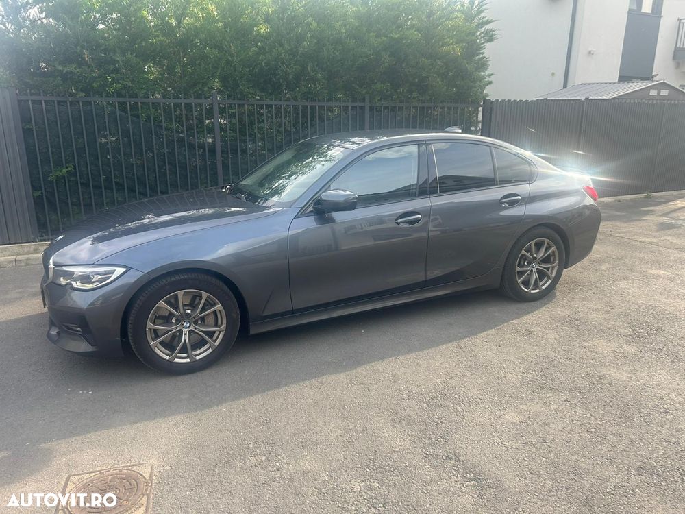 BMW Seria 3 330d Aut. Sport Line - 4