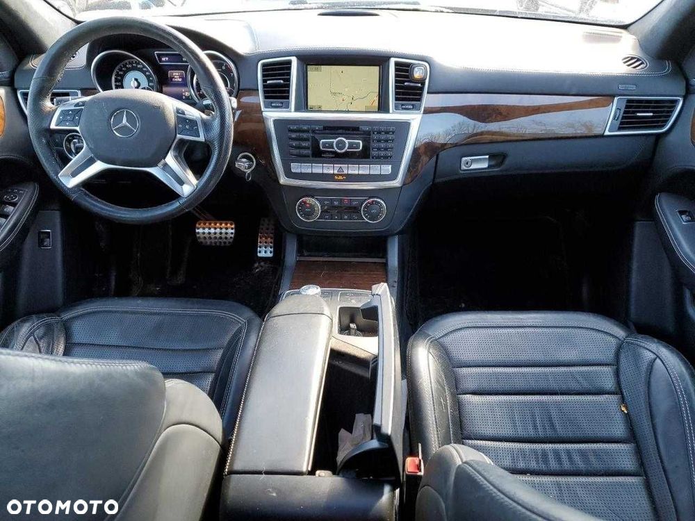 Mercedes-Benz ML63 AMG 5.5 V8 AWD 2015 USA - 8