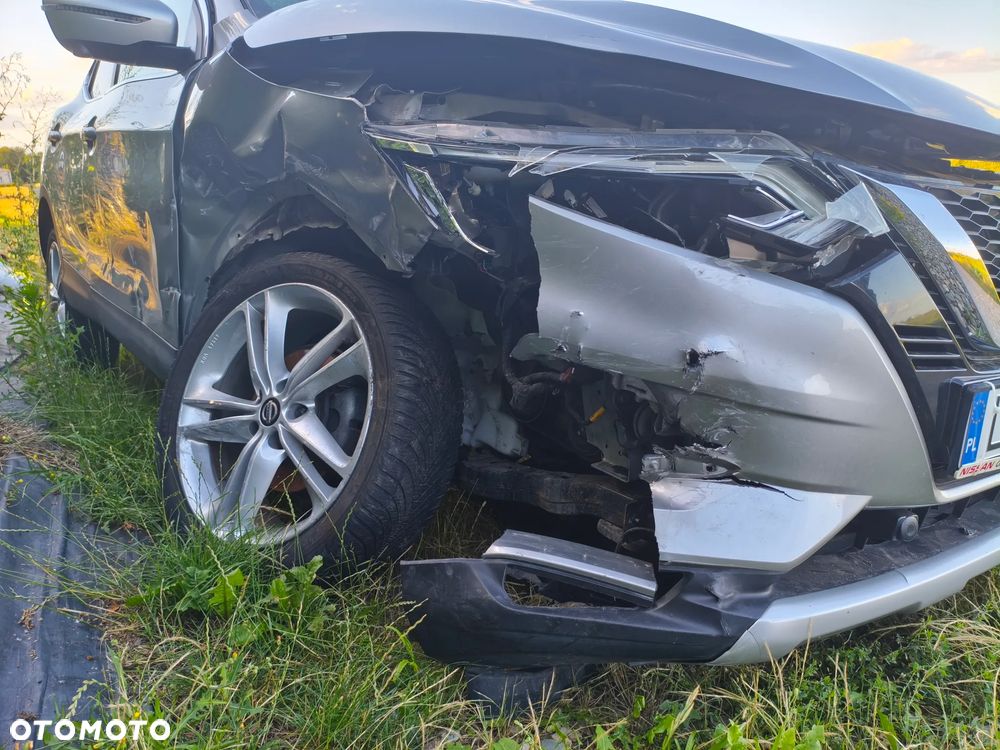 Nissan Qashqai 1.3 DIG-T N-Connecta EU6d - 10