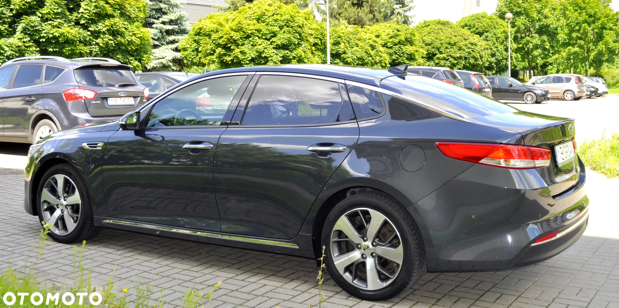 Kia Optima - 8