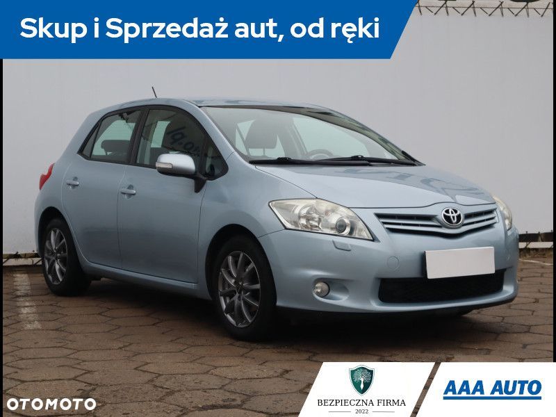 Toyota Auris - 2
