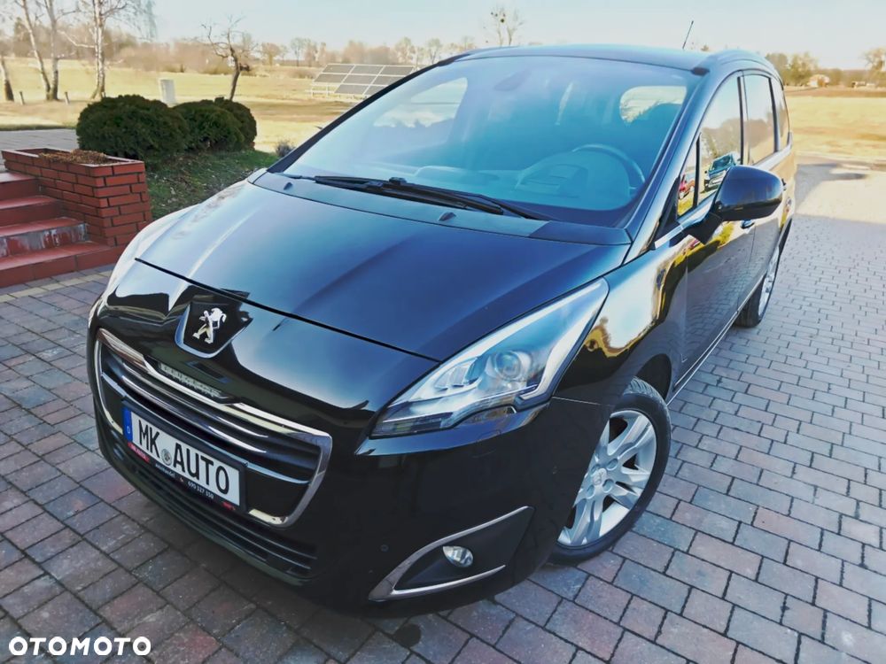 Peugeot 5008 2.0 HDi Allure 7os - 9