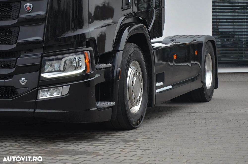 Scania R 580 / V8 / 4 PODUSZKI / KLIMA P. / NAVI /FULL LED / ACC / 7410 - 8