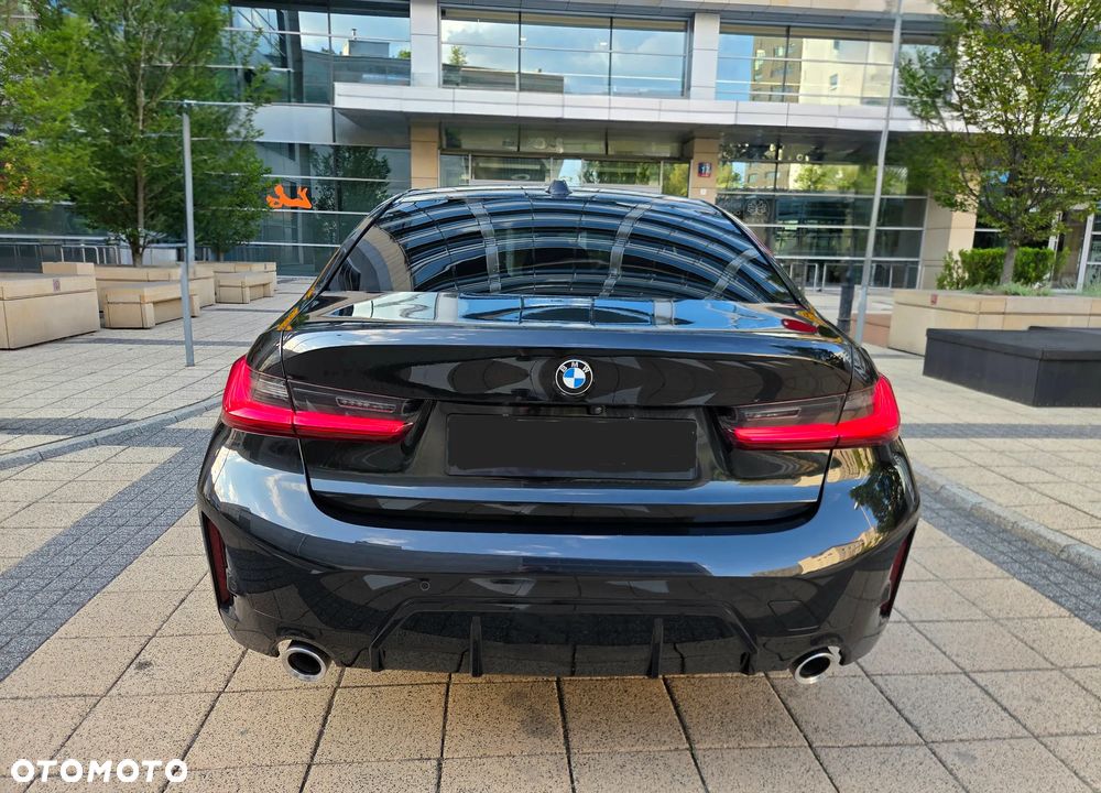 BMW Seria 3 320d xDrive mHEV M Sport - 8