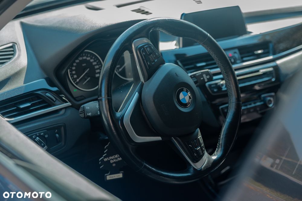 BMW X1 xDrive18d Sport Line - 10