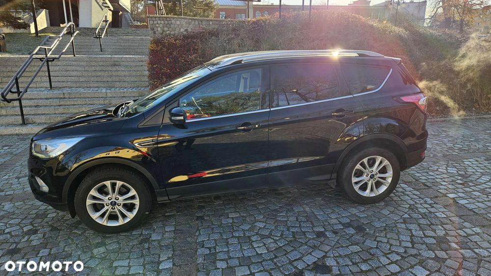 Ford Kuga 1.5 EcoBoost 2x4 Titanium - 2