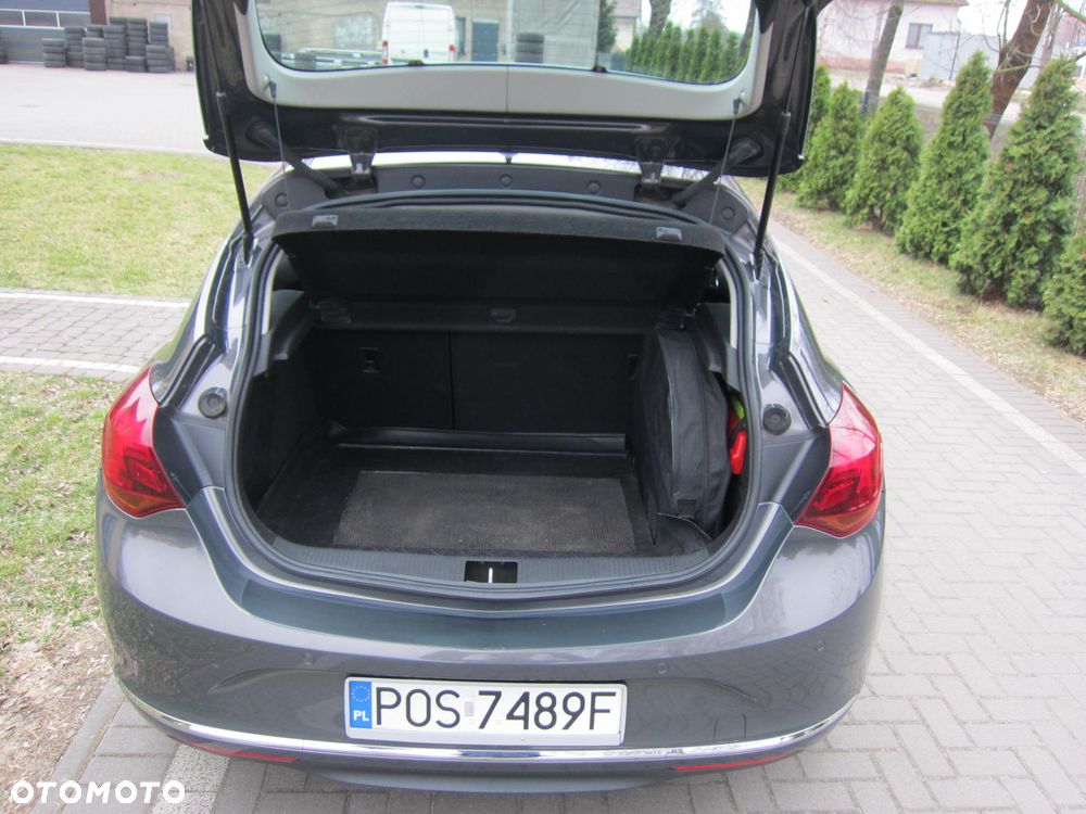 Opel Astra ver-1-6-cosmo - 11