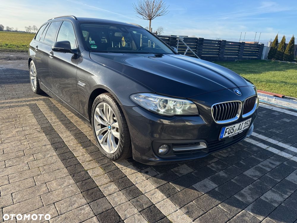 BMW Seria 5 520d xDrive Luxury Line - 1