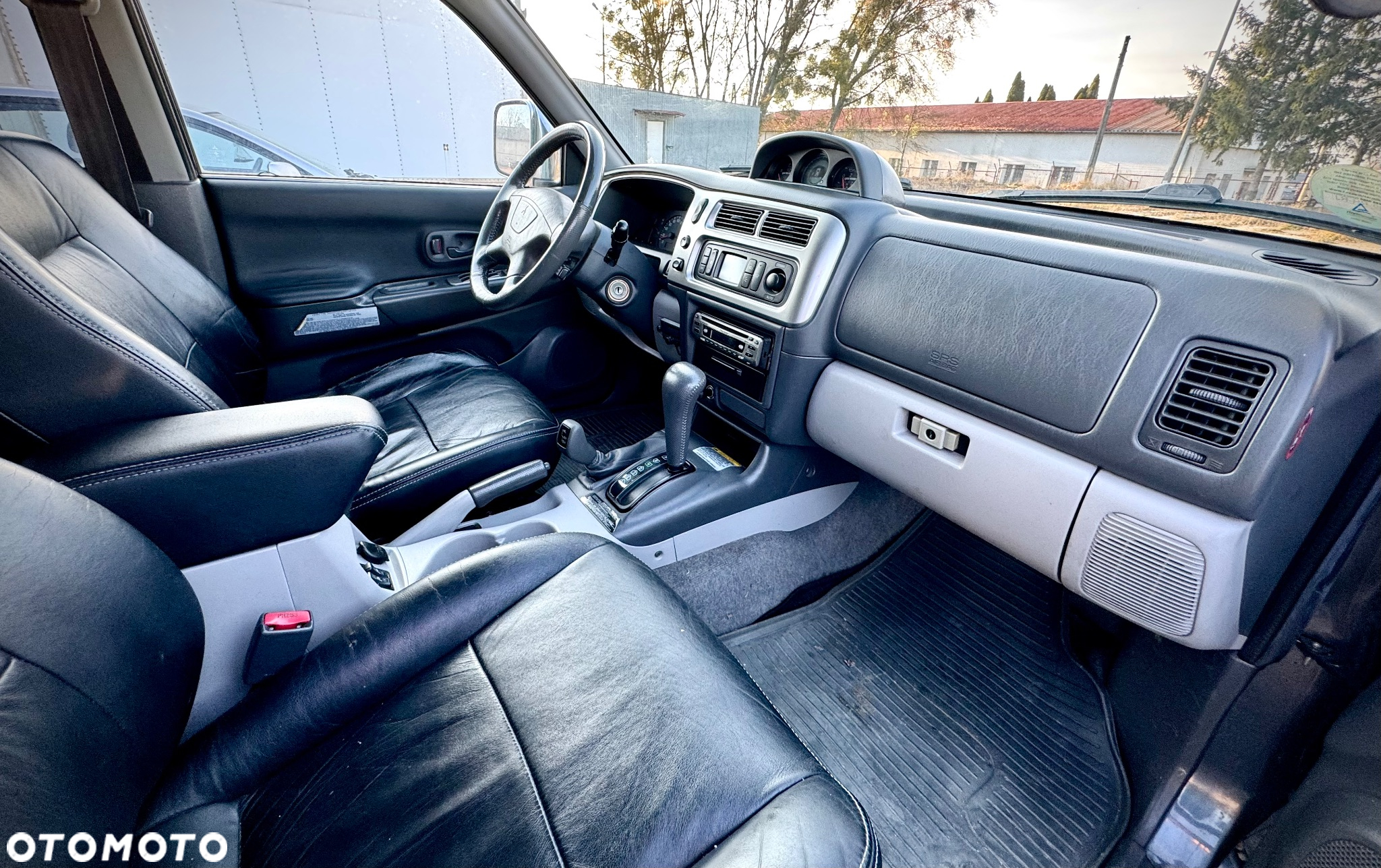 Mitsubishi Pajero Sport - 10
