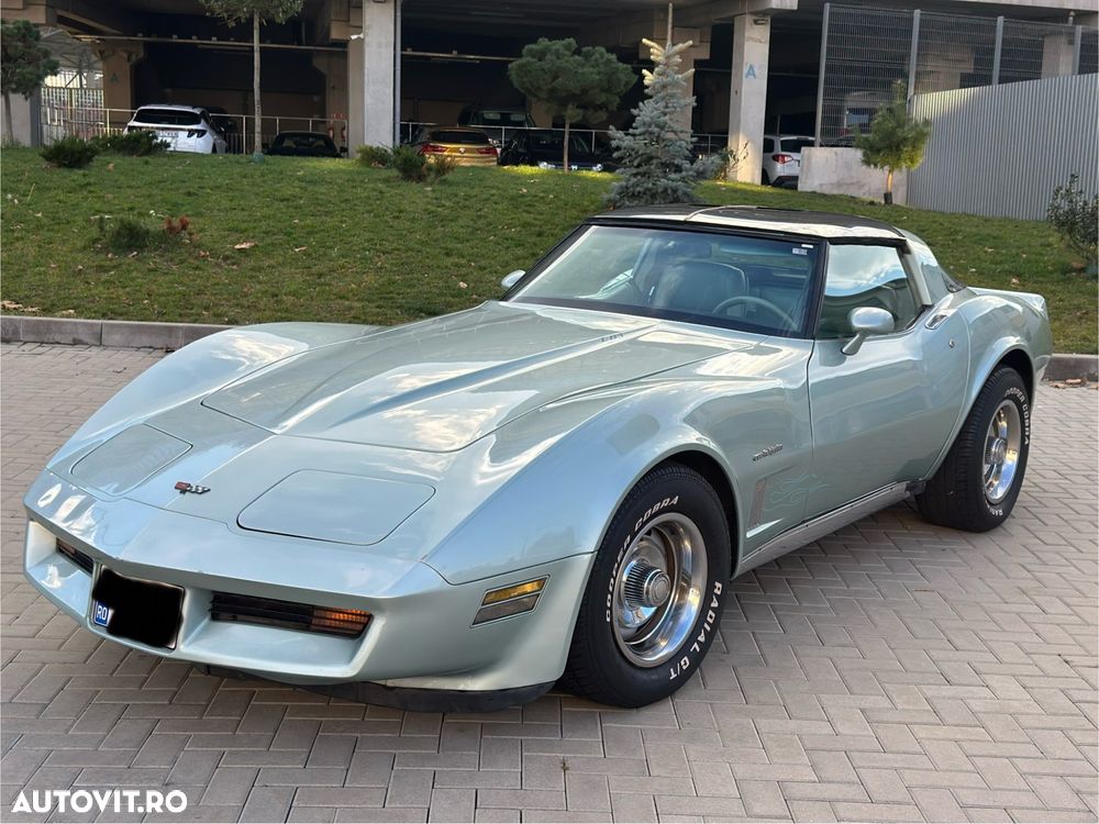 Chevrolet Corvette - 1
