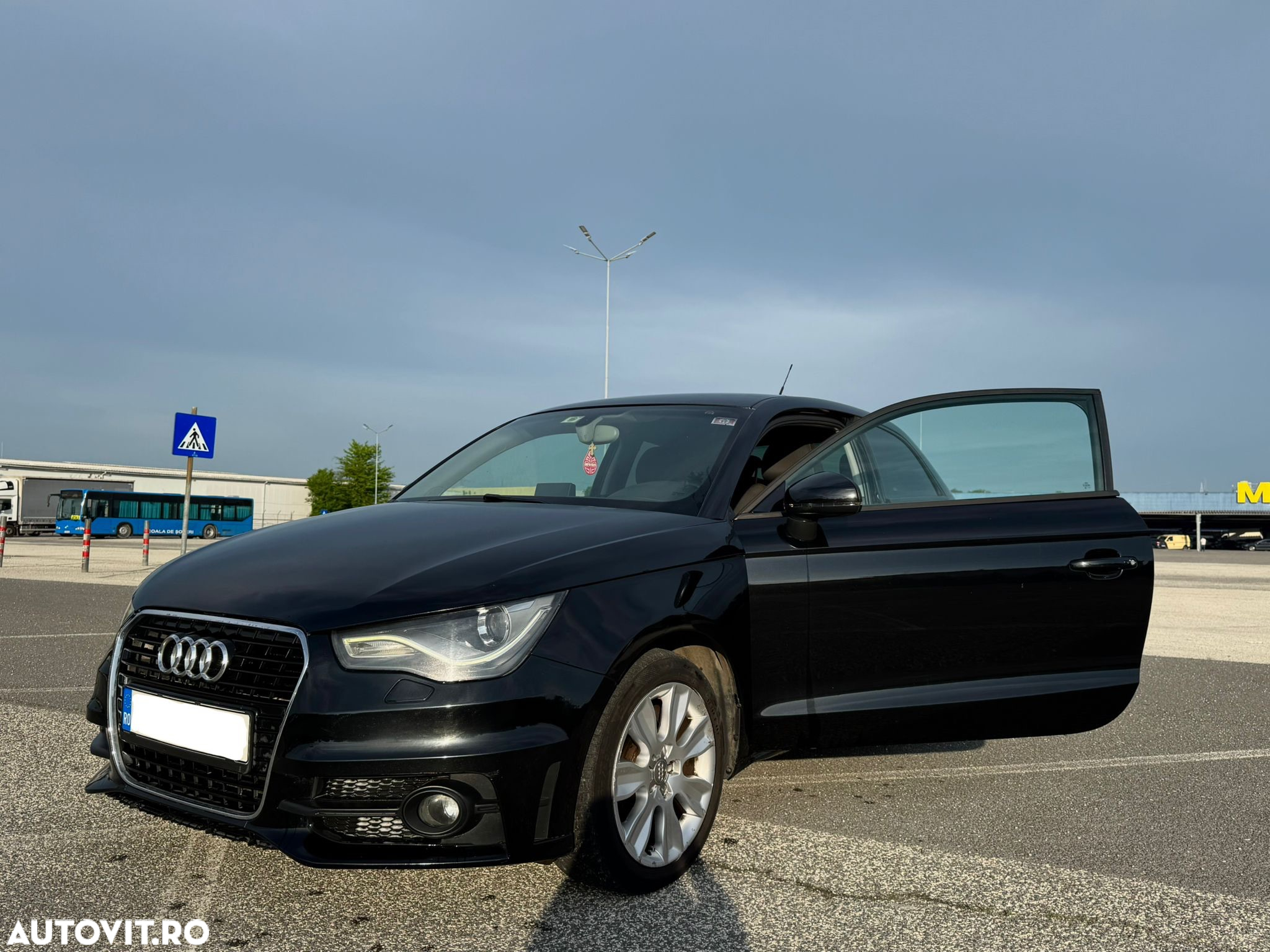 Audi A1 1.6 TDI S tronic Attraction - 3