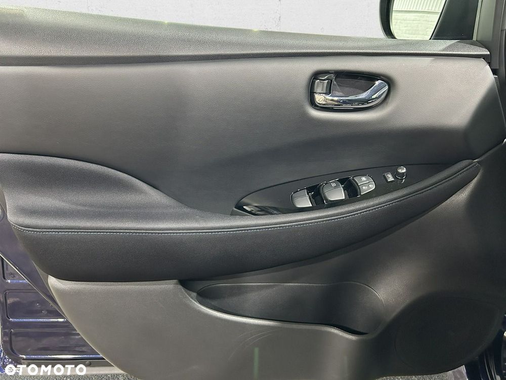 Nissan Leaf - 10
