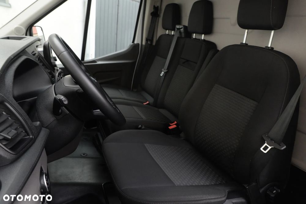 Ford Transit - 29