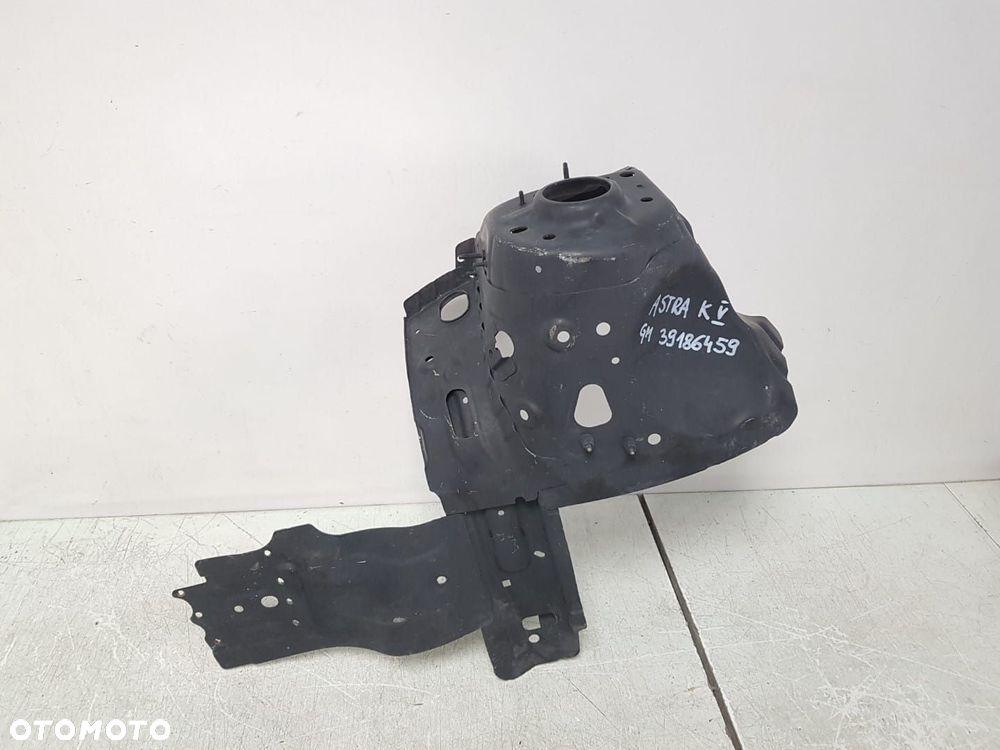 NOWY KIELICH FARTUCH WNĘKA KOŁA PRZEDNIA PRAWA OPEL ASTRA K V 15-22 PRZÓD PRAWY 39186459 - 1