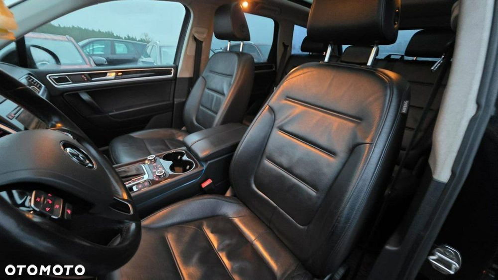 Volkswagen Touareg - 19