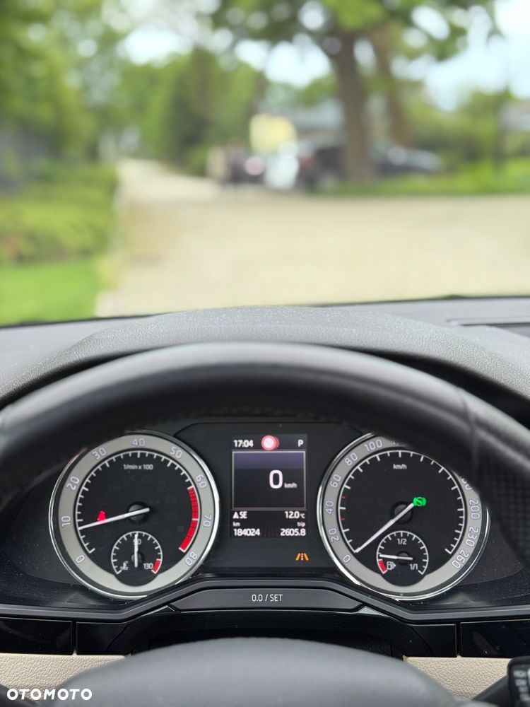 Skoda Superb 2.0 TSI L&K DSG - 11