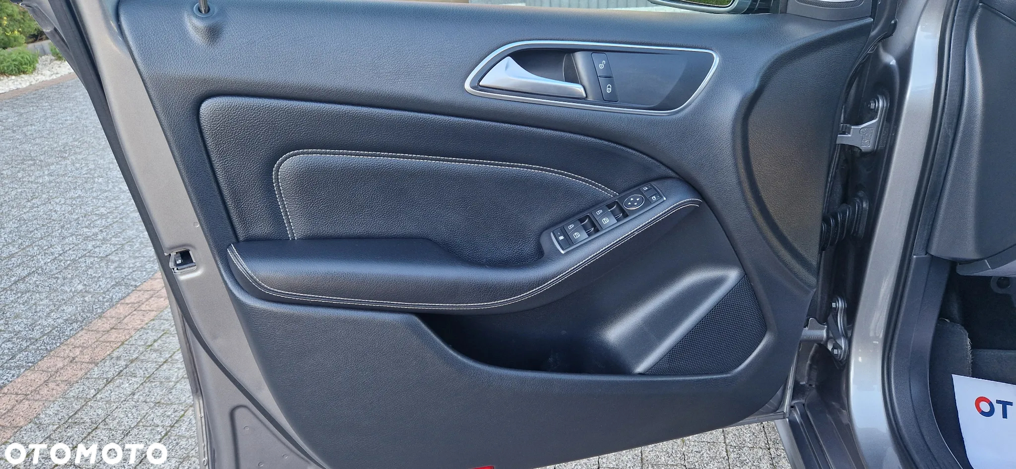 Mercedes-Benz Klasa B 180 7G-DCT Peak Edition - 11
