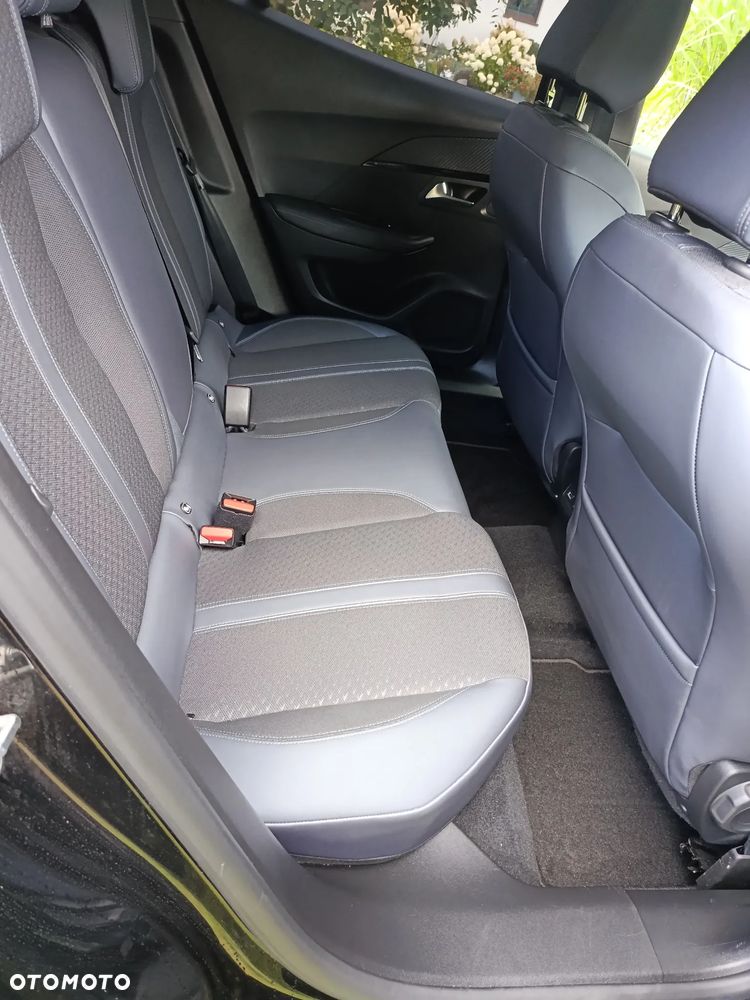 Peugeot 2008 1.2 PureTech Allure S&S - 5