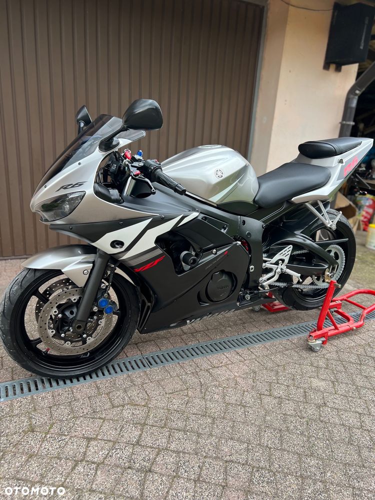 Yamaha R6 - 5