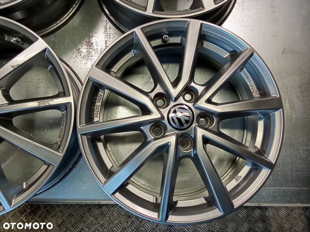 Felgi Vw Passat Jetta Touran Golf Caddy 6Jx16 et43 5x112 - 6