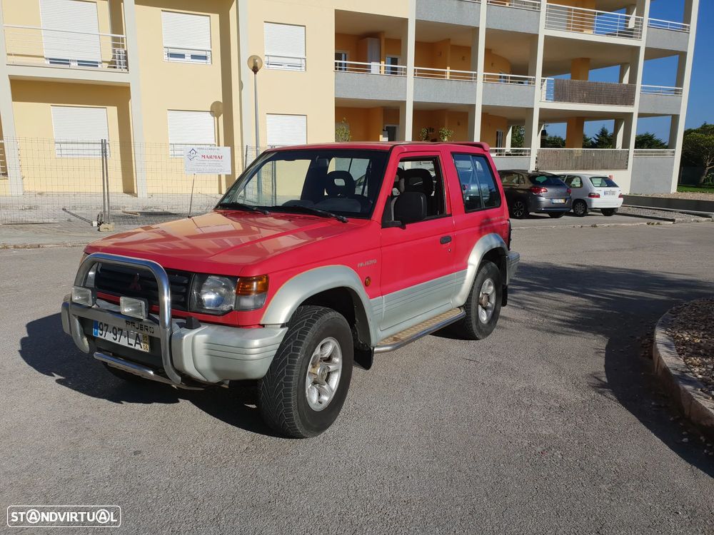 Mitsubishi Pajero 2.5 TDi GLS - 12