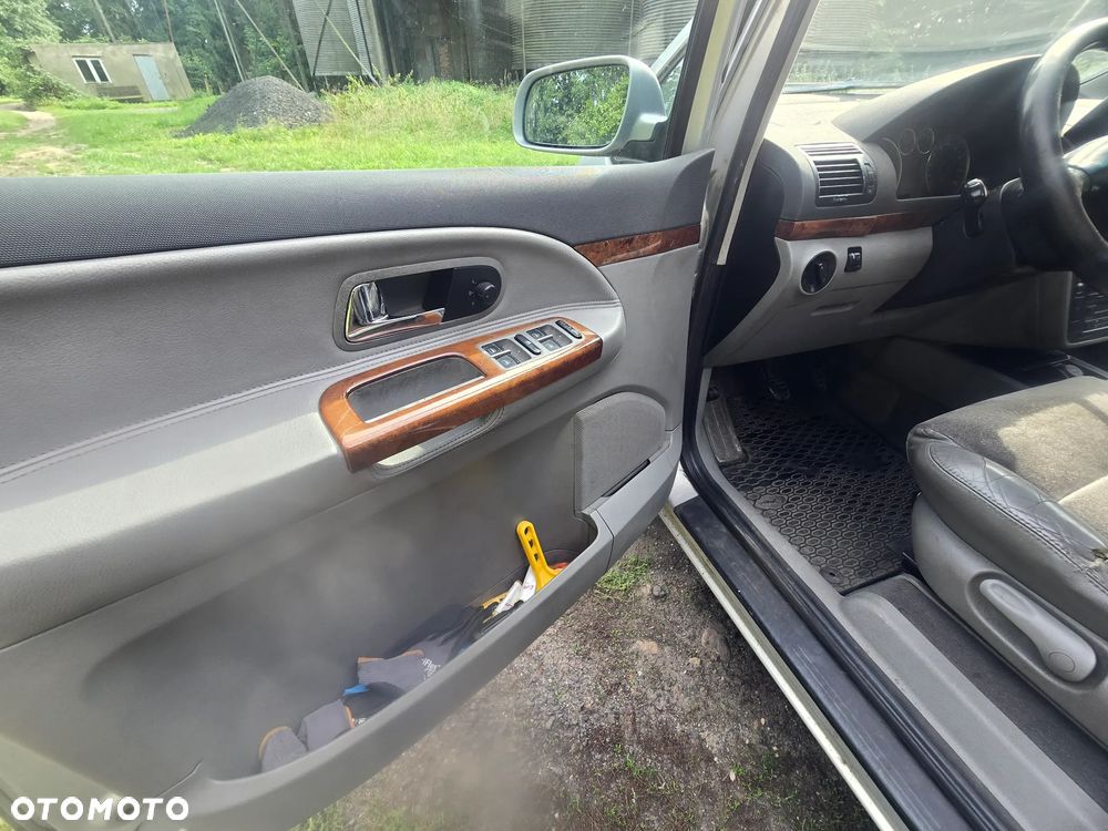 Volkswagen Sharan 1.9 TDI Highline - 23