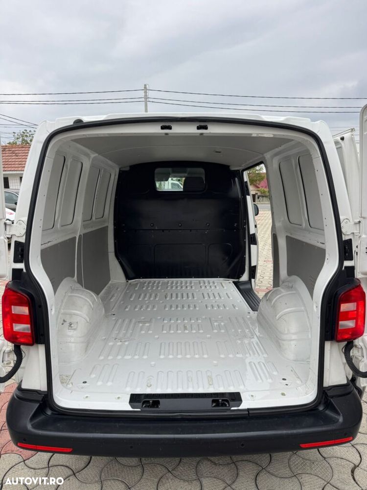 Volkswagen Transporter - 14