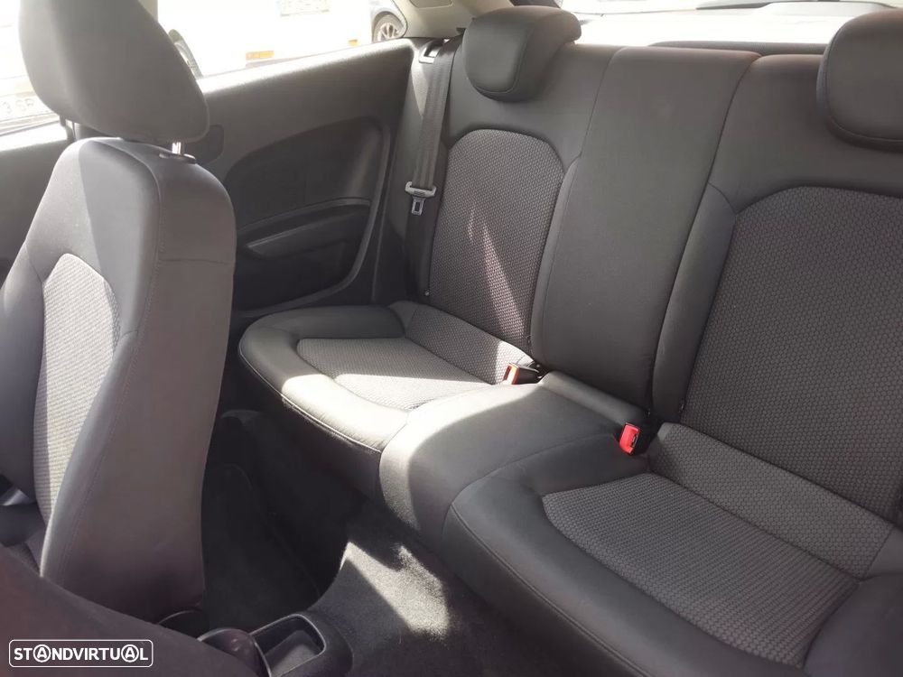 Audi A1 1.2 TFSI Attraction - 11