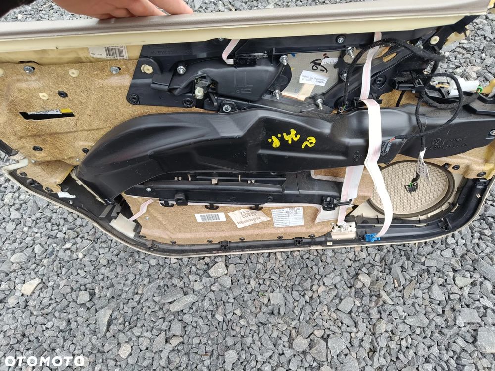 MERCEDES W211 BOCZEK TAPICERKA PRAWY Przód Banan Beż - 14