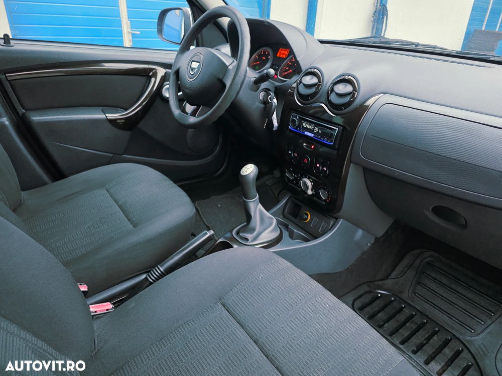 Dacia Duster 1.6 16V 4x2 Prestige - 6