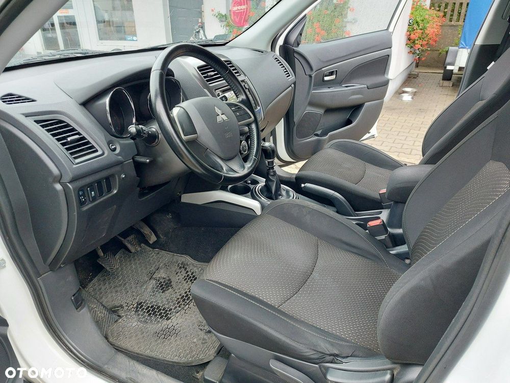 Mitsubishi ASX - 9
