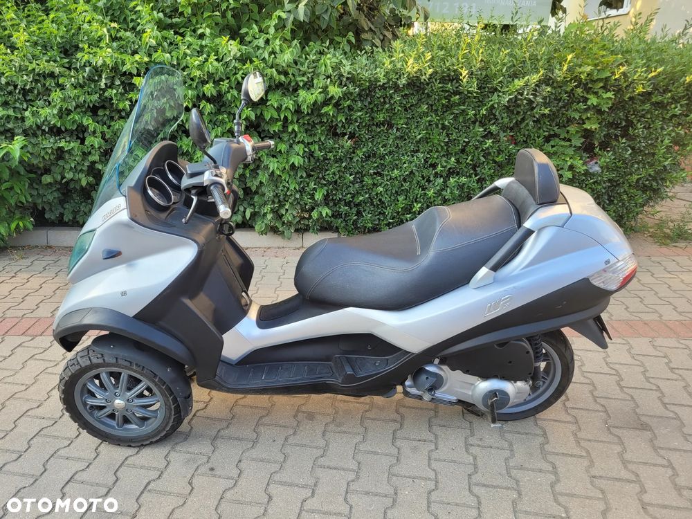 Piaggio MP-3 - 1