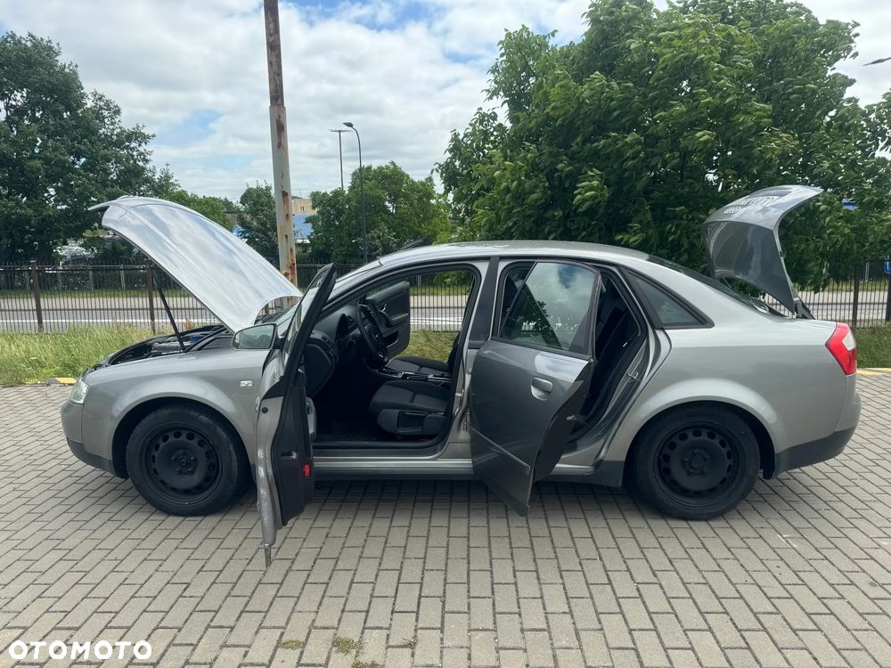 Audi A4 Limousine - 17