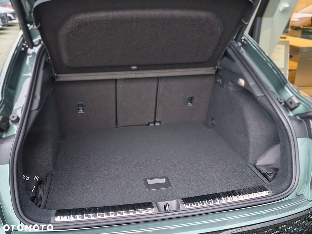 Audi Q3 Sportback - 9