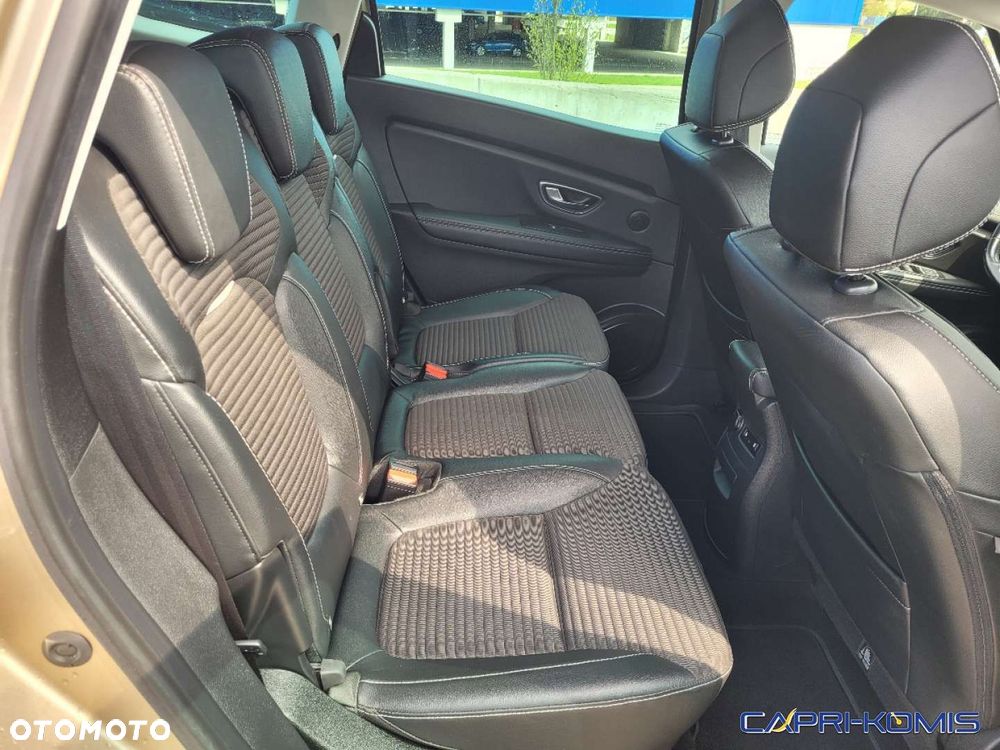 Renault Grand Scenic - 11