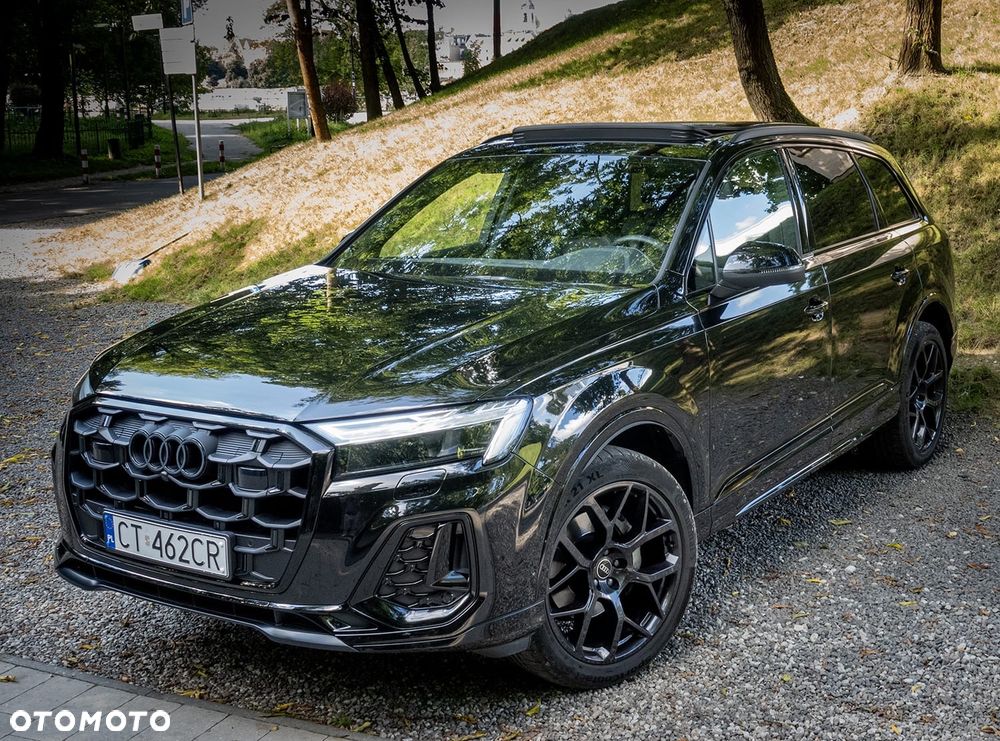 Audi Q7 - 1