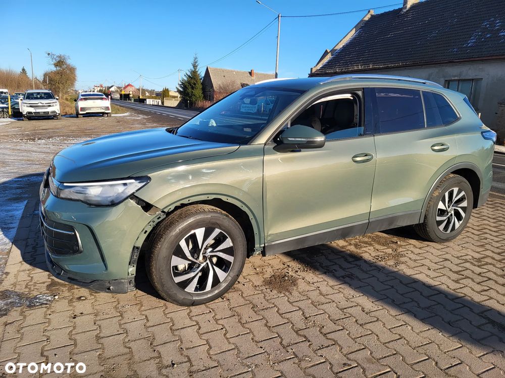 Volkswagen Tiguan - 5