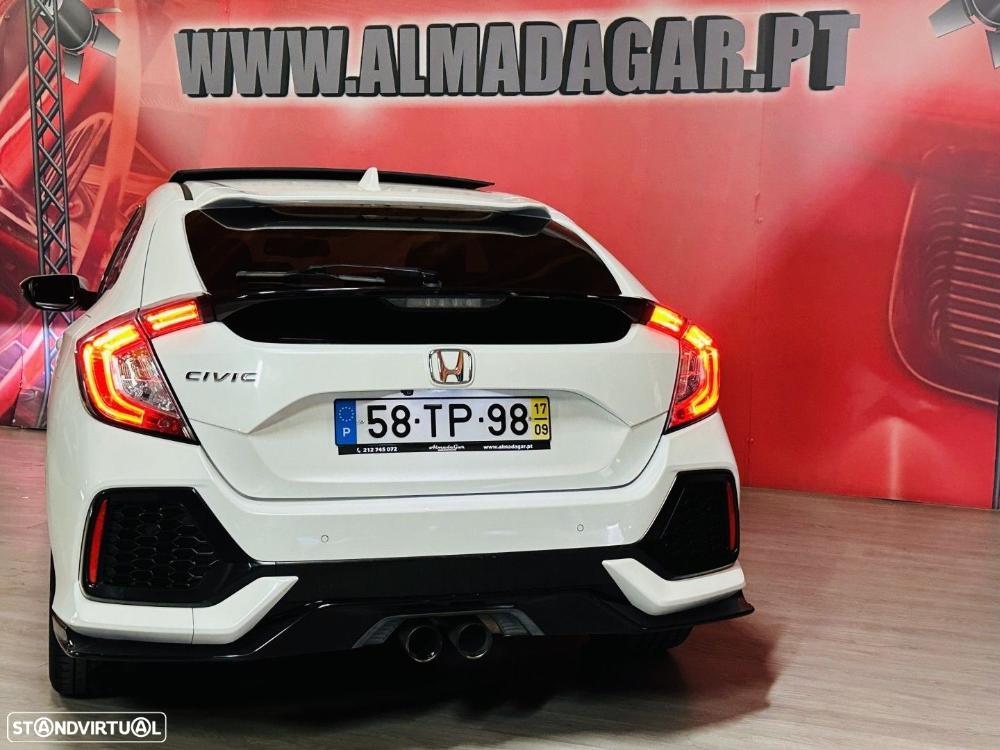 Honda Civic 1.5 i-VTEC Sport Plus - 4